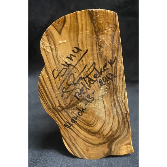 Hand Carved Olive Wood Nativity Scene Made In Bethlehem Israel Signed & Dated - Picture 2 of 9